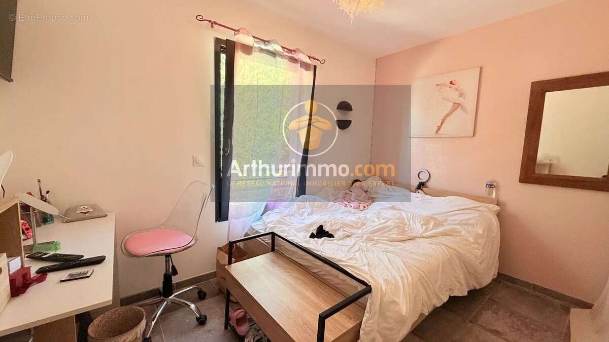 Maison à POURRIERES