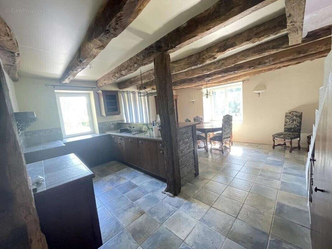 Maison à SERENT