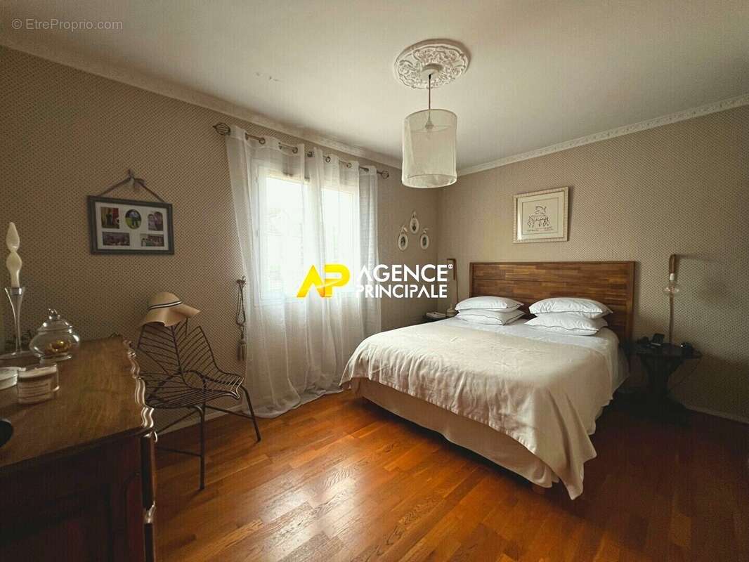 Maison Argenteuil - Coteaux 6 pièces de 110m² de 4 chambres - photo 9