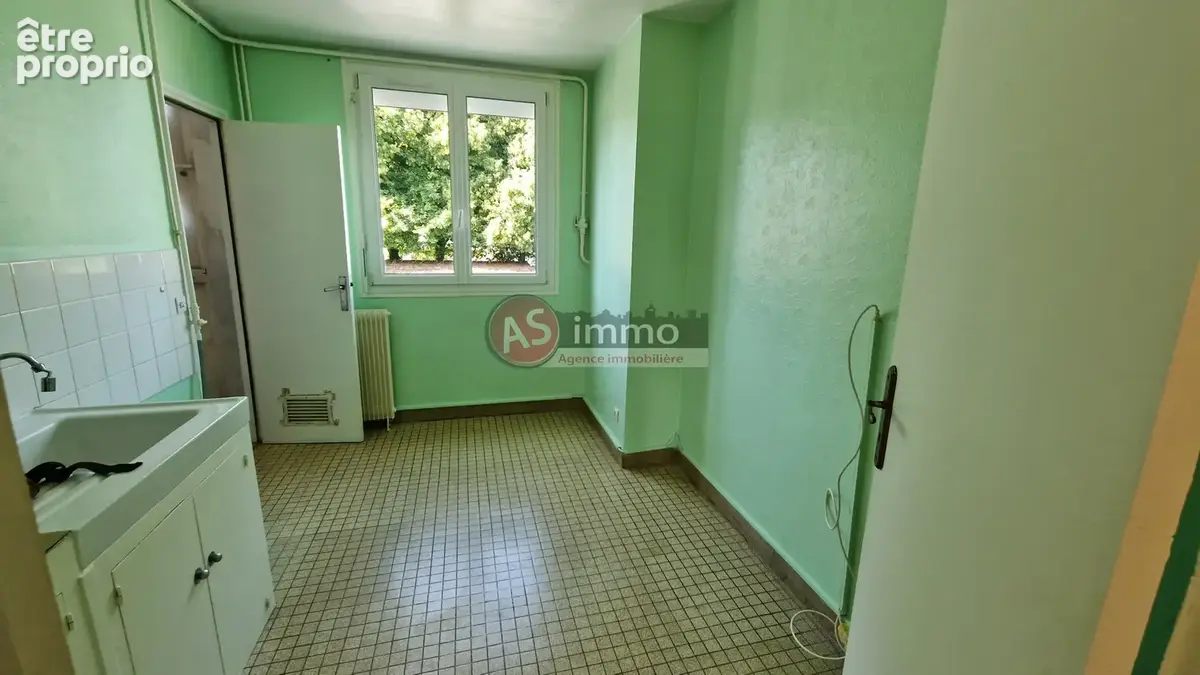 Appartement au 1er étage - balcon et garage - photo 6