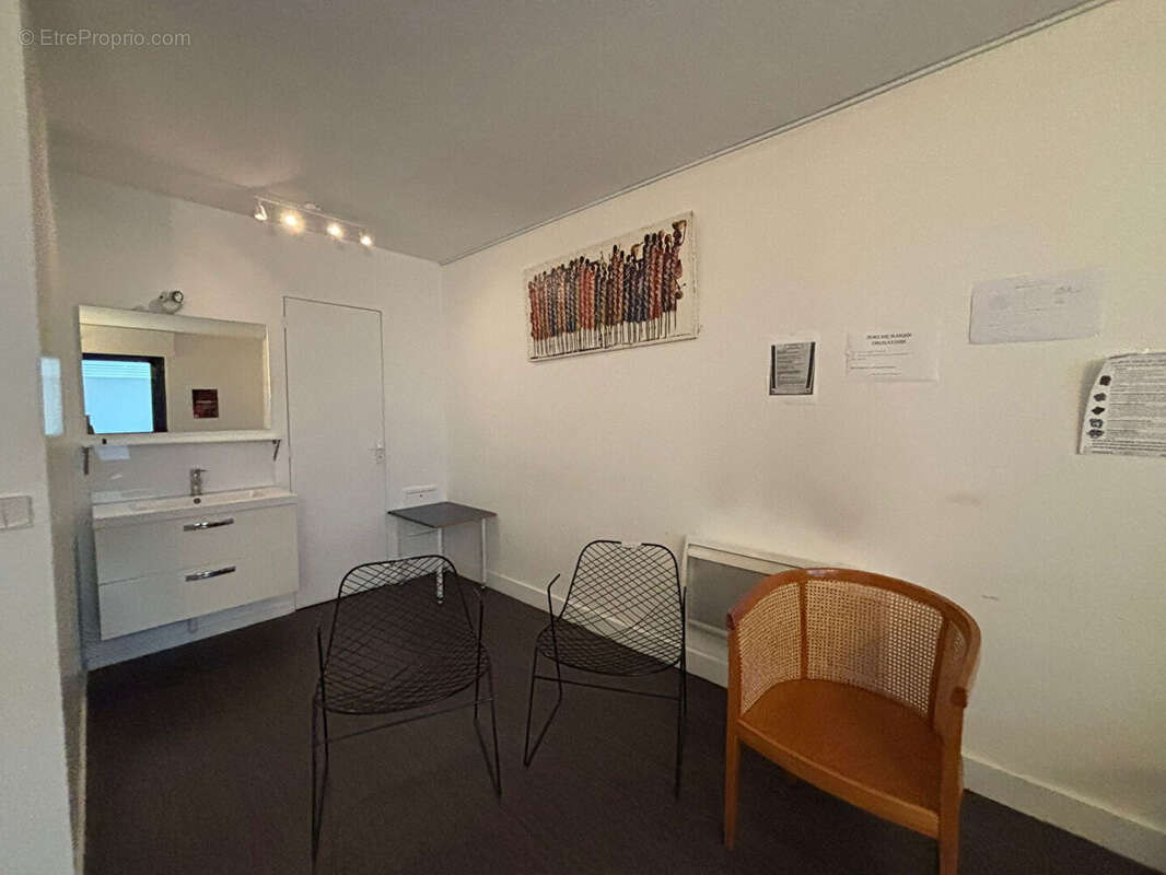 Commerce à ENGHIEN-LES-BAINS