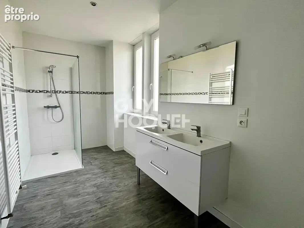 Appartement T3  lumineux + 2 places parking - photo 4