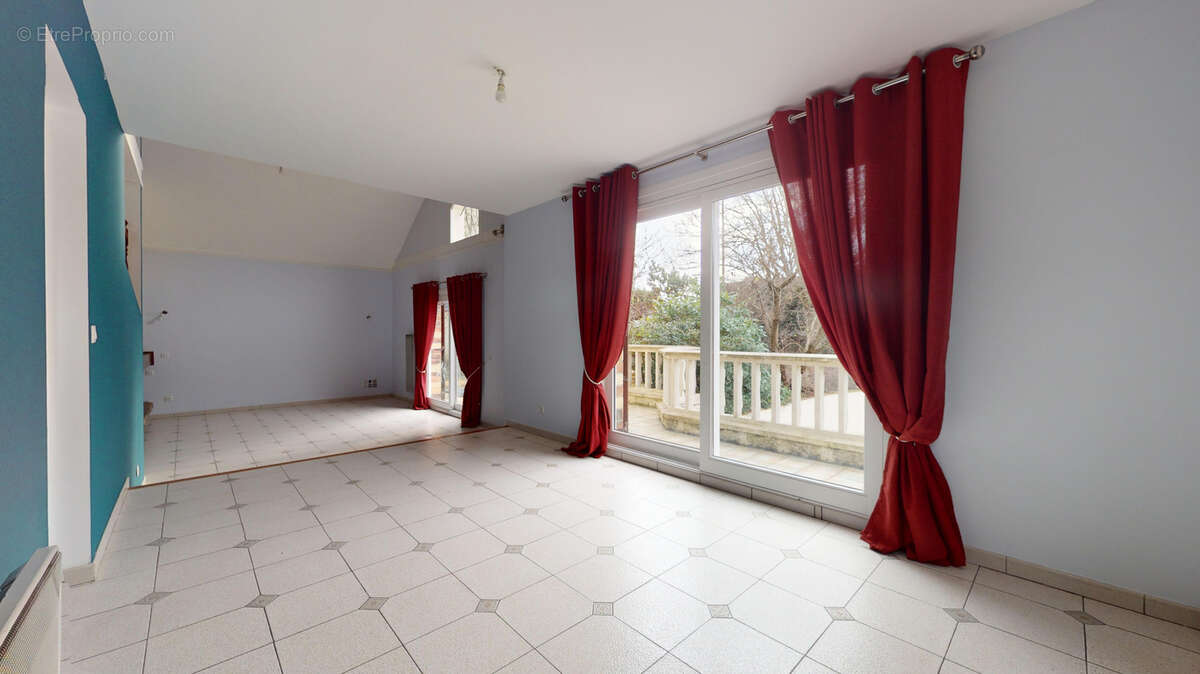 Maison à MONTIGNY-LES-CORMEILLES