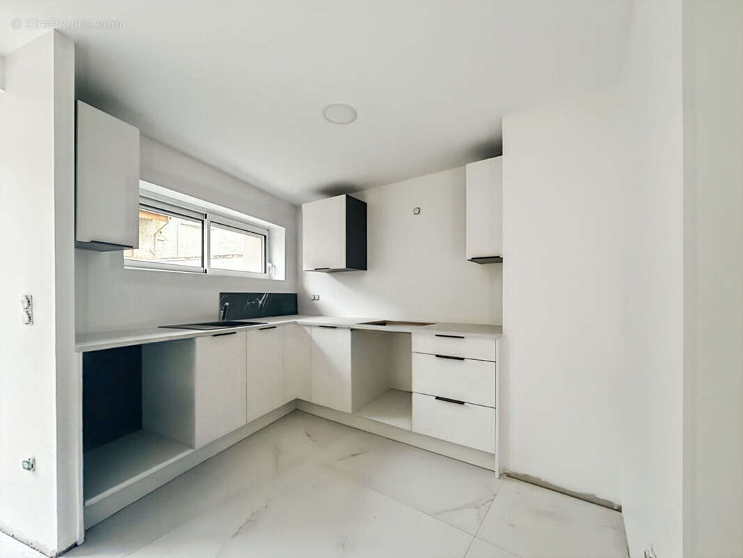 Maison à VAULX-MILIEU