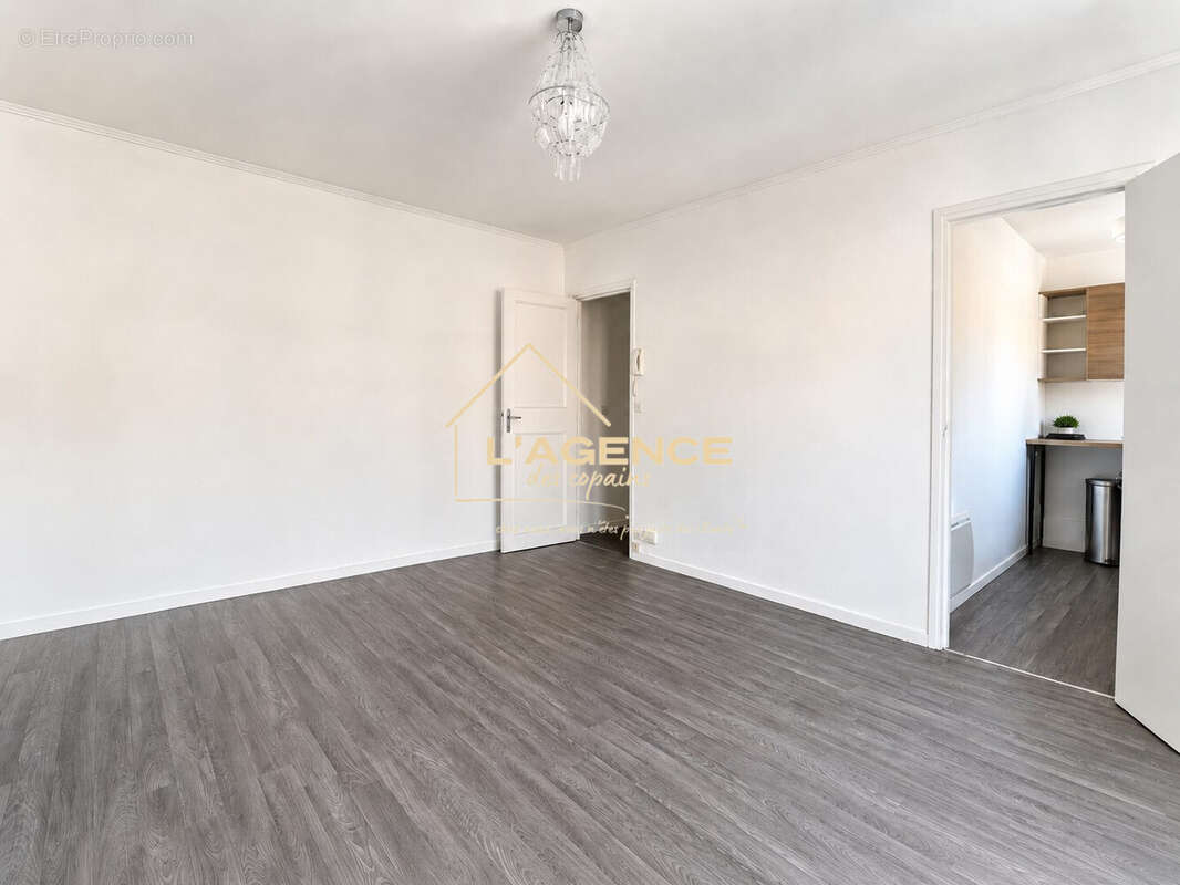 Appartement 44 m² à Lille  - photo 5