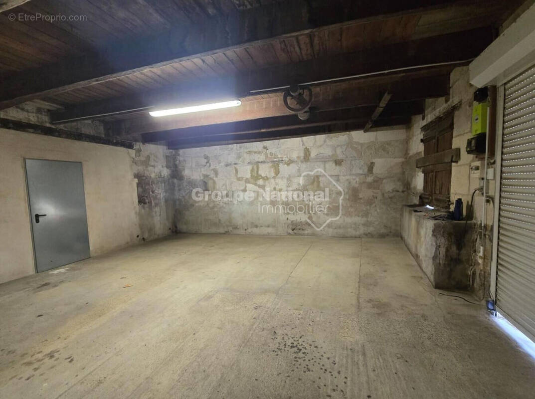 Maison à JONQUIERES-SAINT-VINCENT