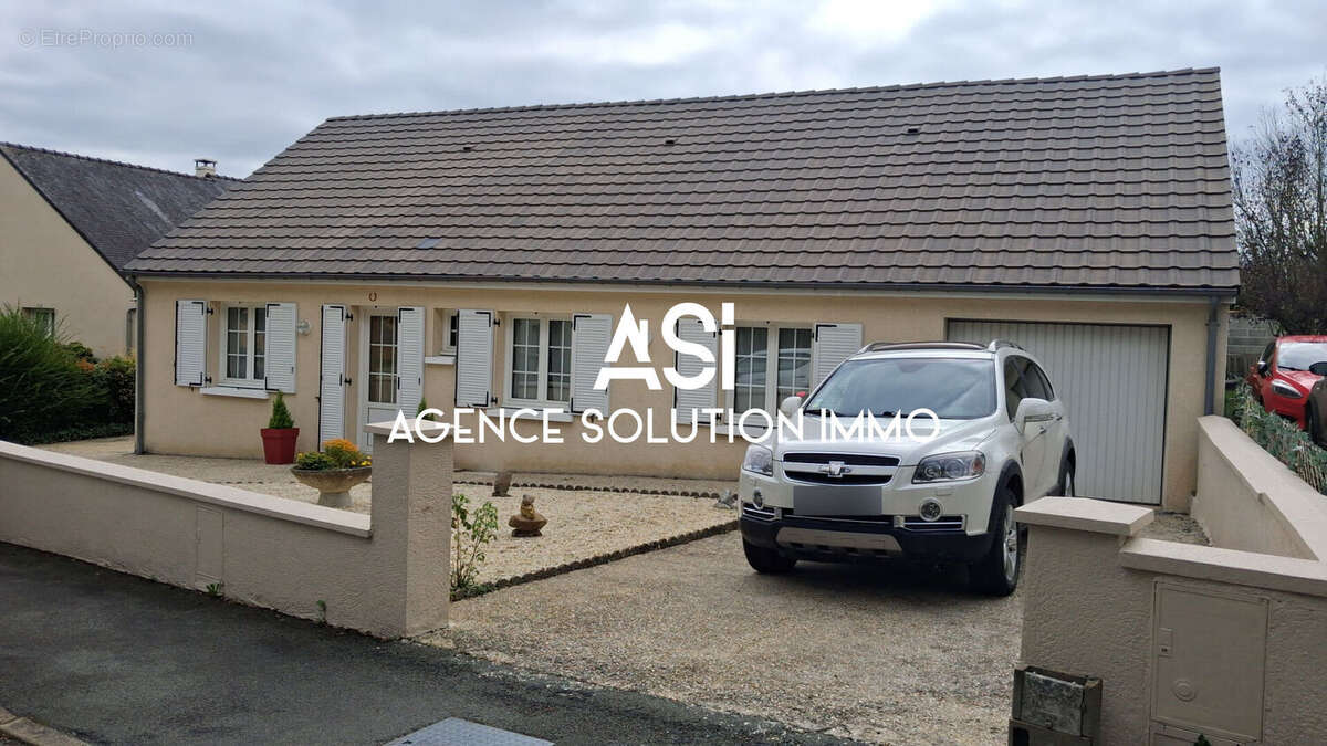 Maison à VILLAINES-LA-JUHEL