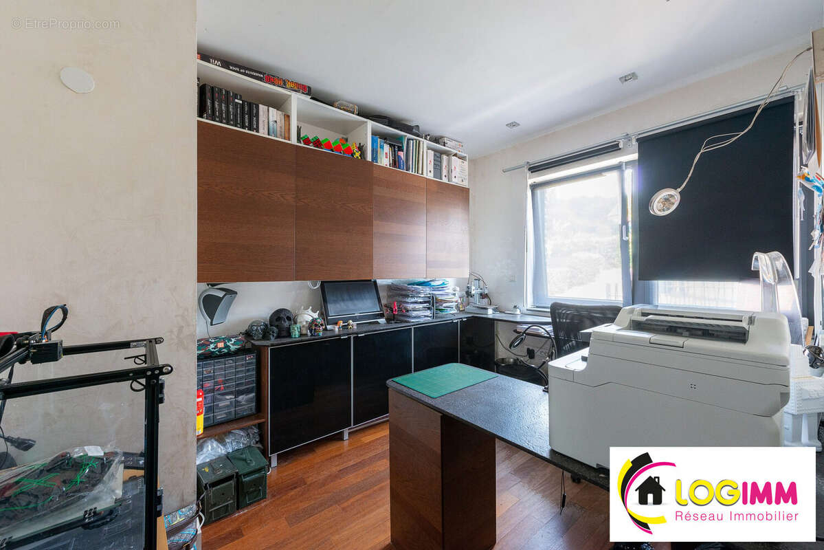 Maison 310 m² à Sebourg  - photo 8
