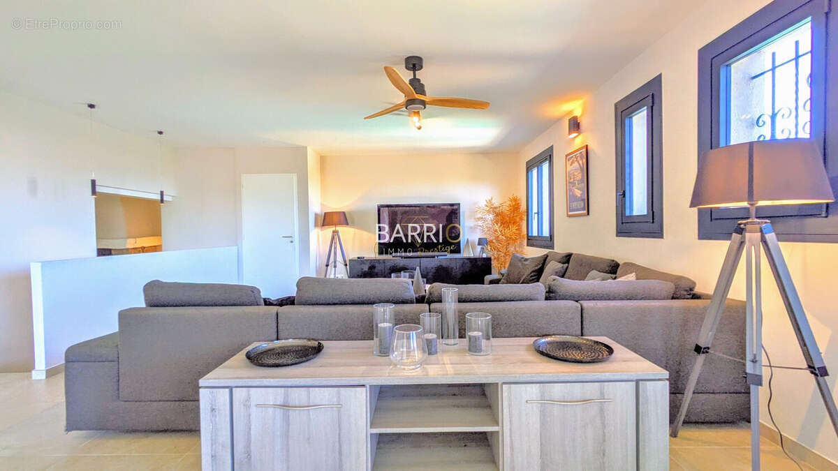 Maison à LAROQUE-DES-ALBERES