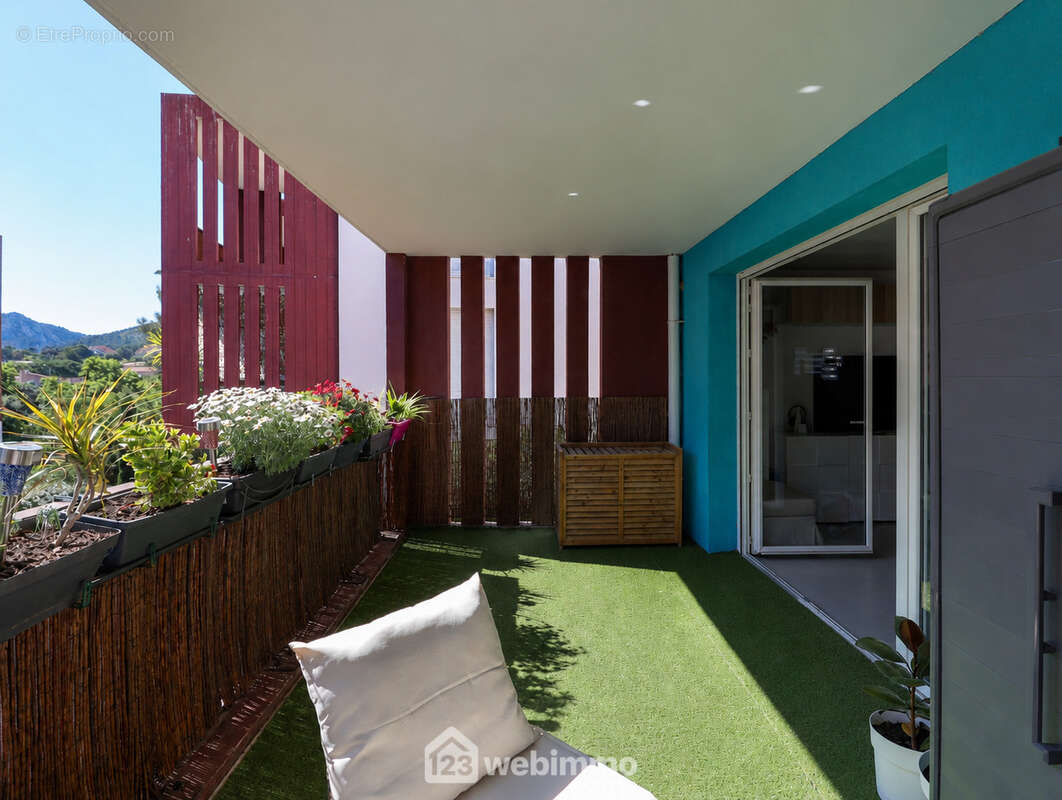 Appartement 64 m² à Marseille-9e  - photo 19