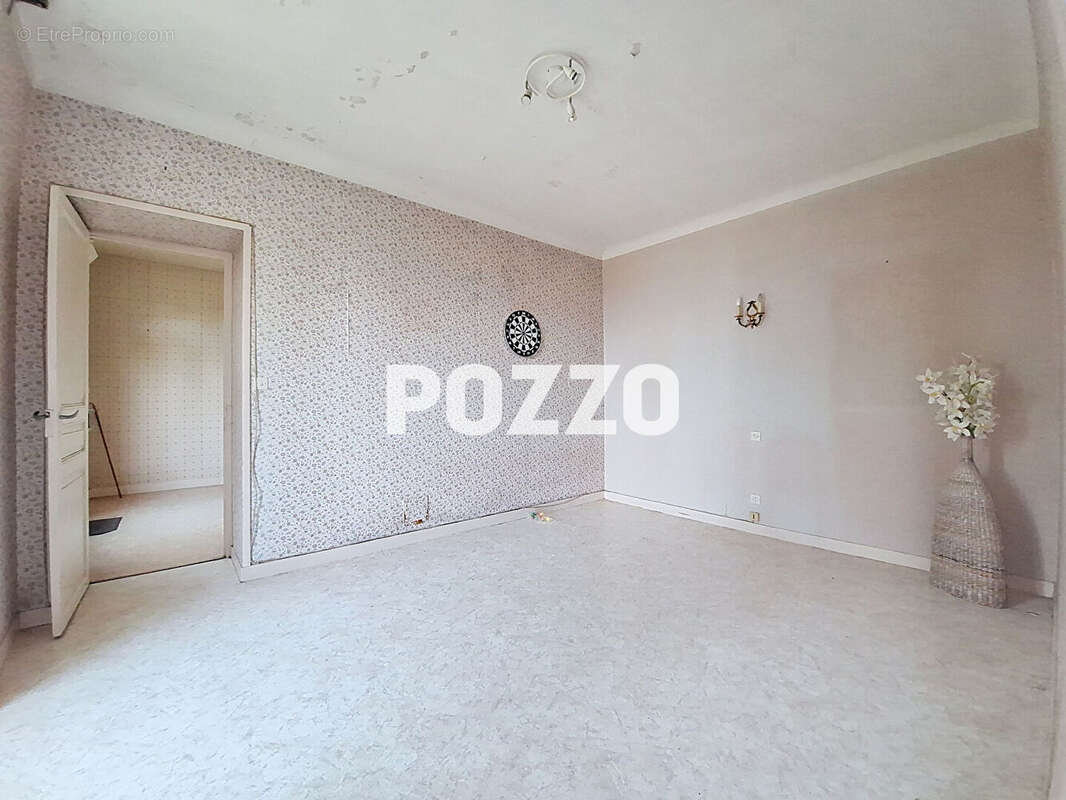 Maison à VILLERS-BOCAGE