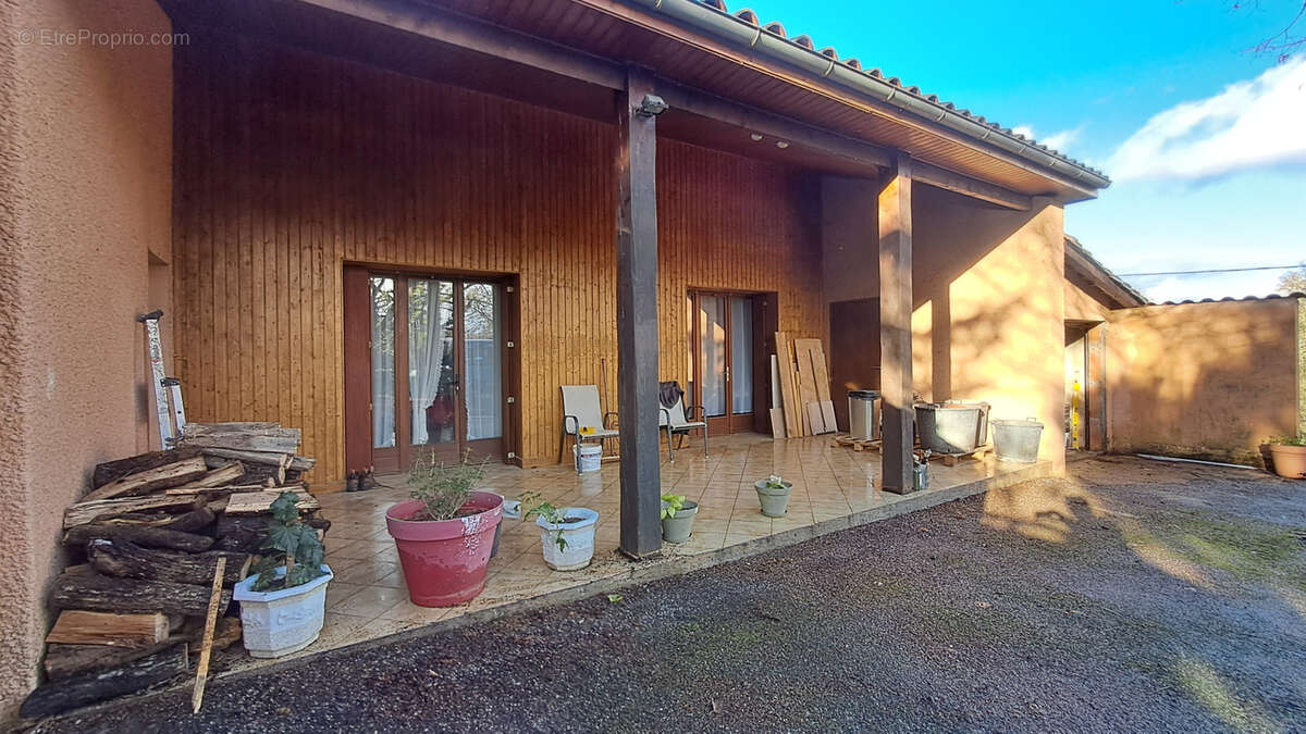 Maison à MONSEMPRON-LIBOS