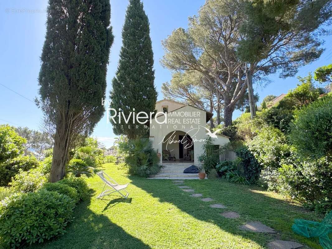 Maison à CAVALAIRE-SUR-MER