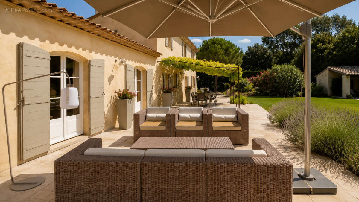 Maison - Rognes - 250m² - photo 3