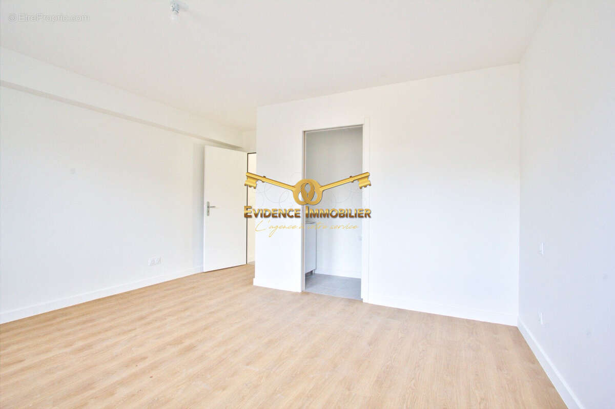 Appartement à GILLY-SUR-ISERE