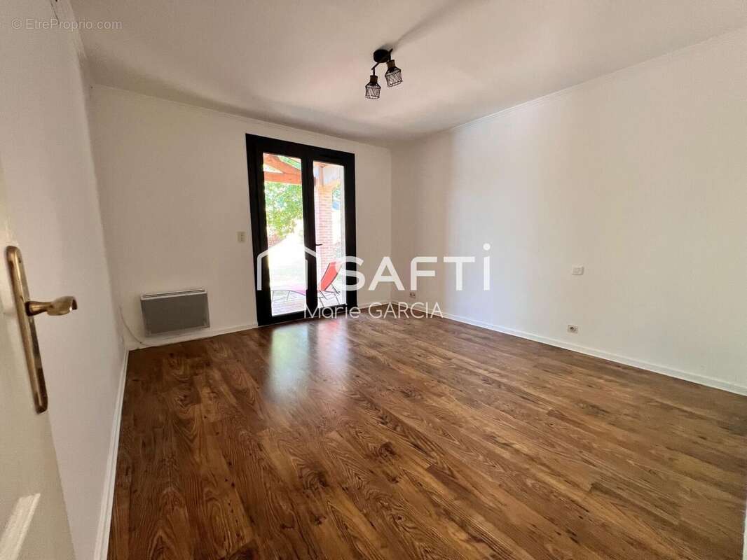 Maison 145 m² à Leojac  - photo 4