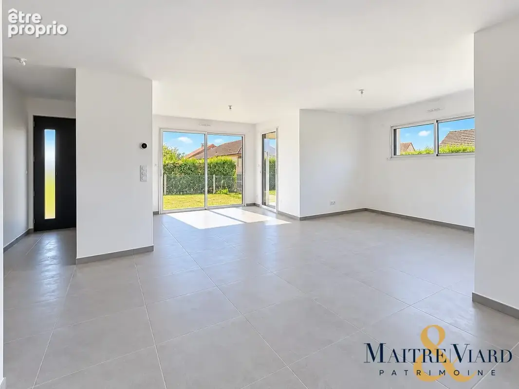 Maison 5 pièces 106 m² à vendre à Noidans-Les-Vesoul (70000) - photo 6