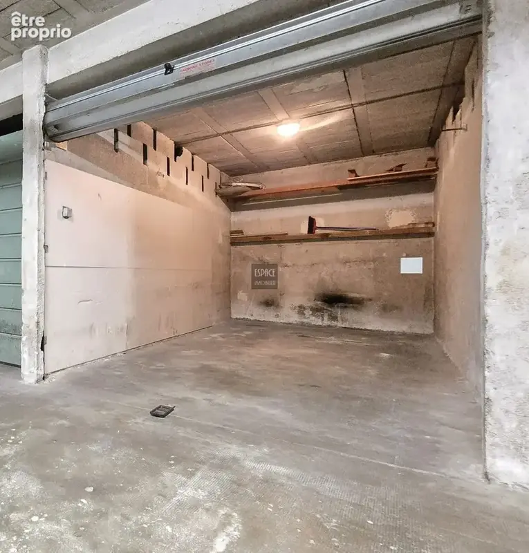 Centre ville- Garage proche mairie - photo 4