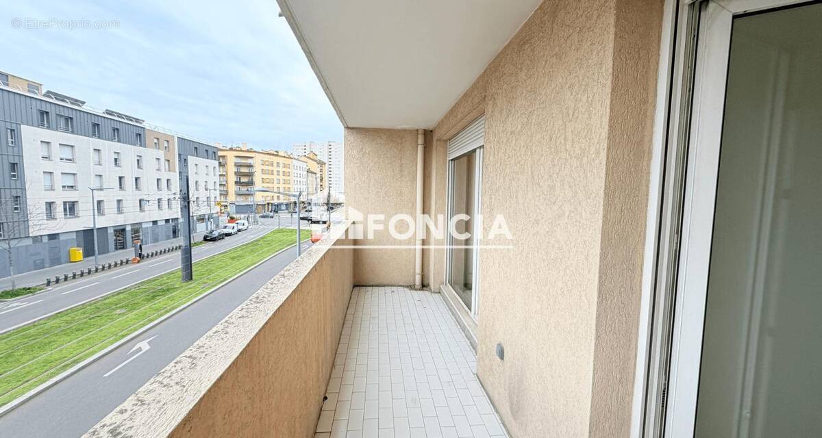 Appartement à LYON-8E