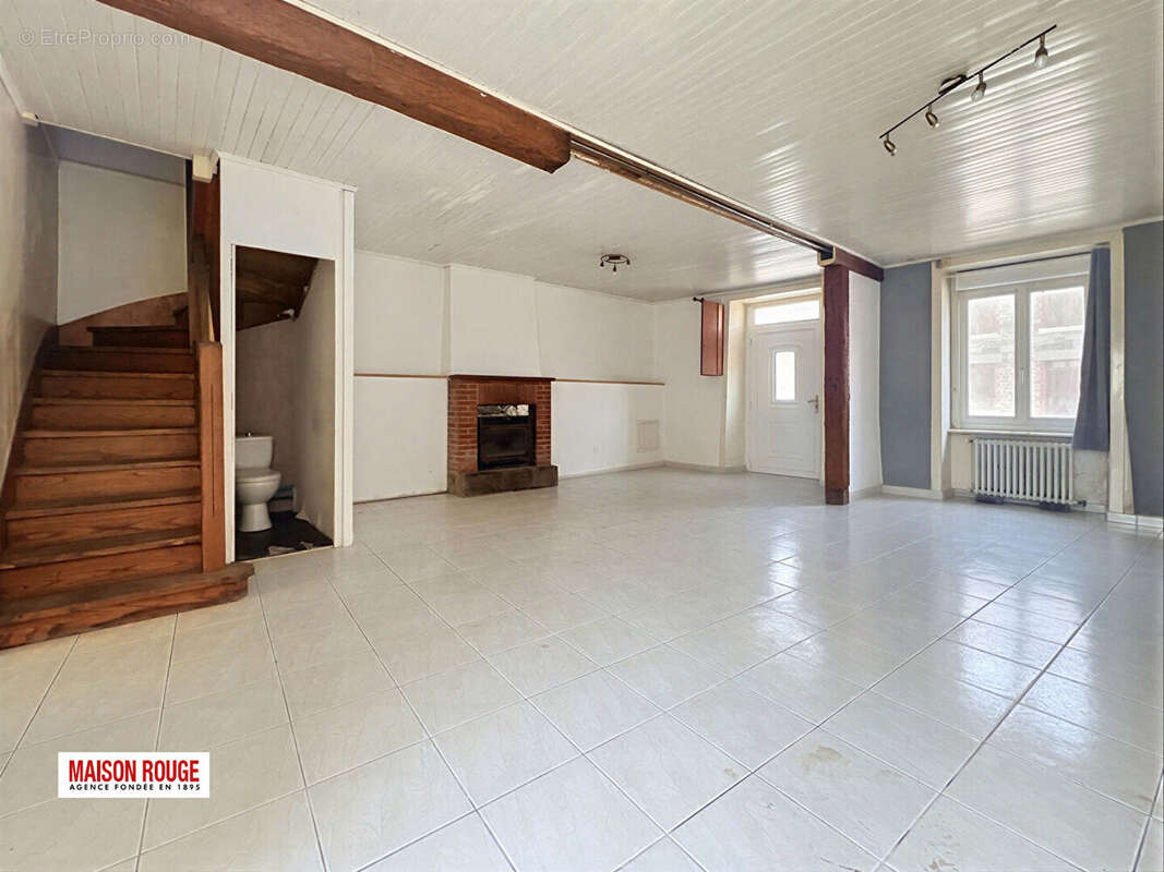 Maison à rénover avec studio indépendant ? Vildé-la-Marine à 100 m de la baie - photo 4
