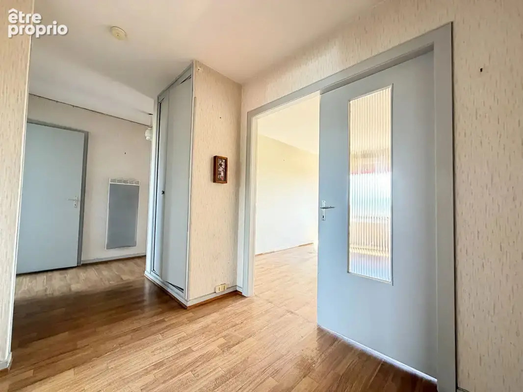 Appartement 3 pièces à vendre à Strasbourg - Dernier étage avec balcon et garage - photo 2
