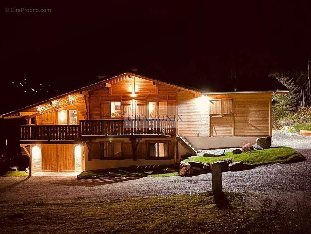 Maison à LES HOUCHES