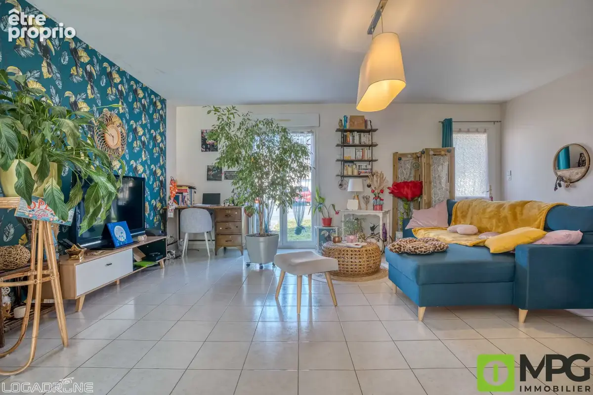 VILLENEUVE SUR LOT, maison de plain pied, 3 chambres, garage, jardin avec piscine hors sol - photo 6
