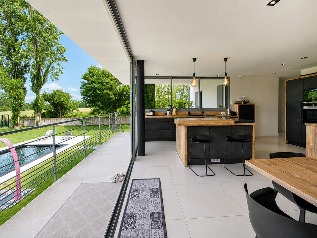 Maison à SAUJON
