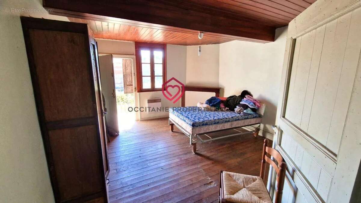 Maison de village avec grange et terrain - photo 6