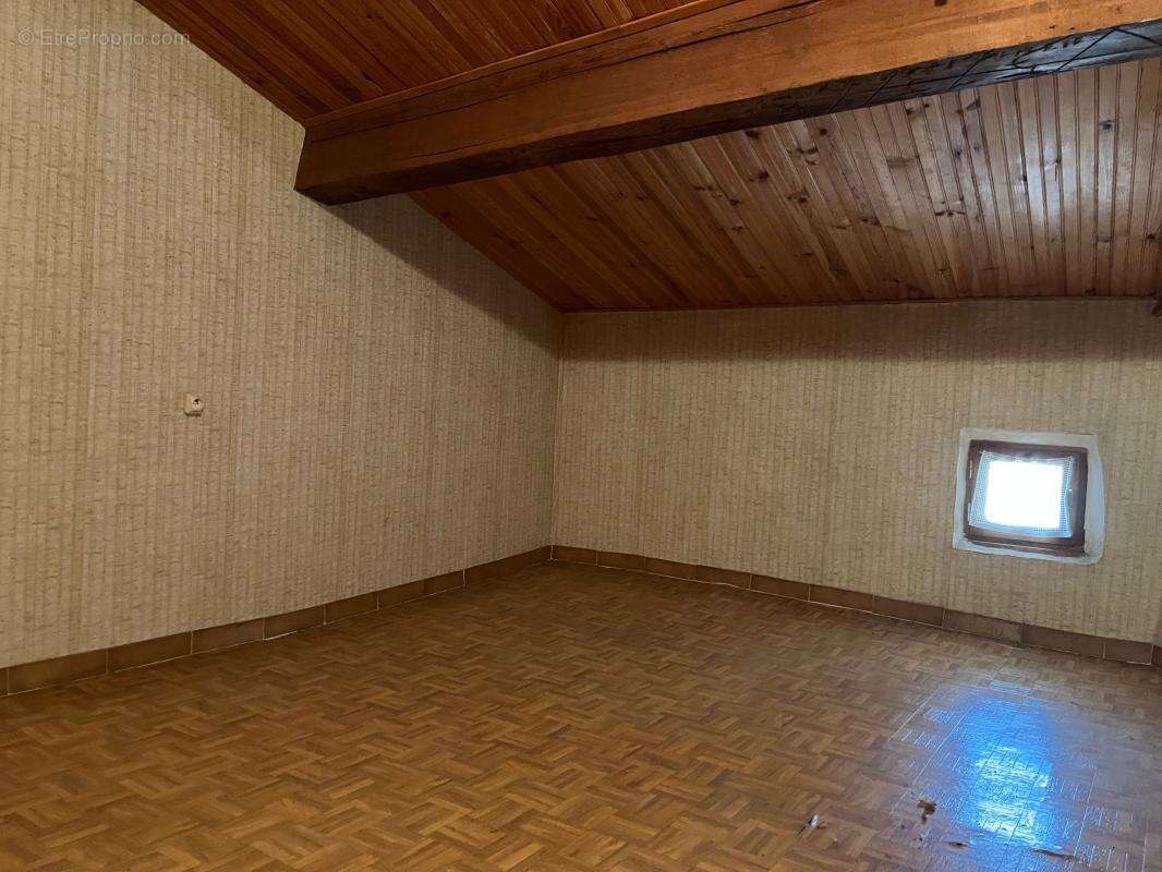 Maison à VILLEVEYRAC