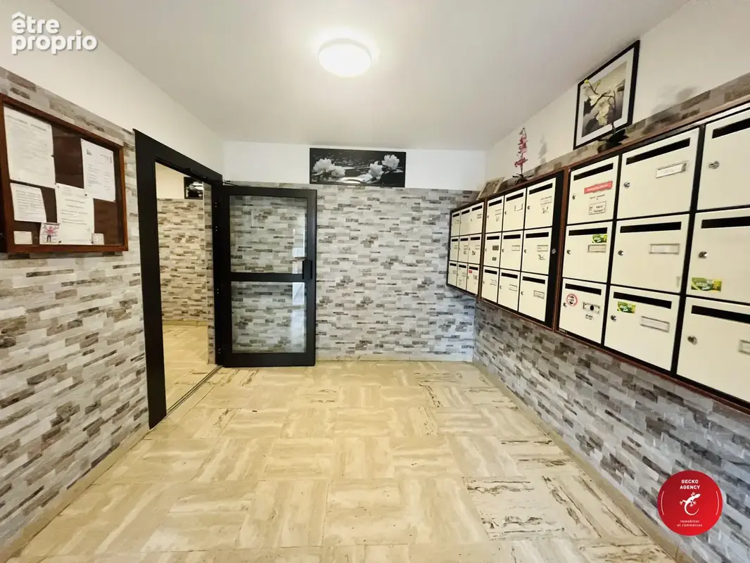 HALL D'ENTREE
