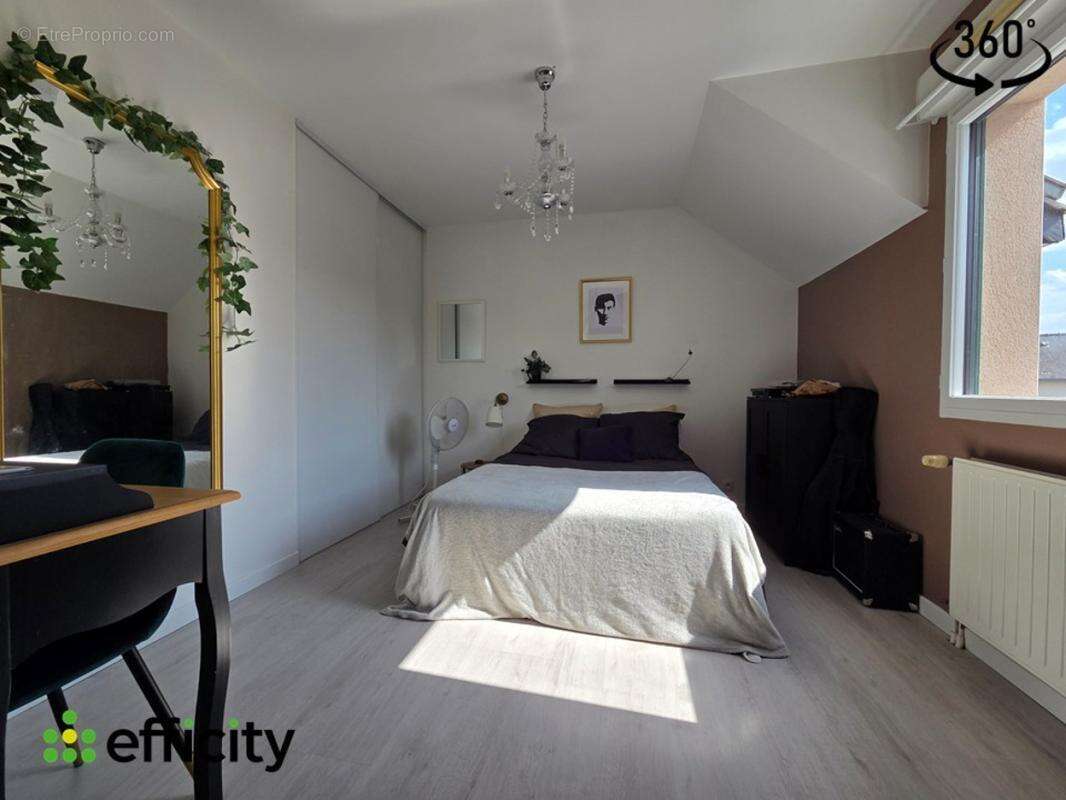 Maison 115 m² à La Chapelle-Des-Fougeretz  - photo 10