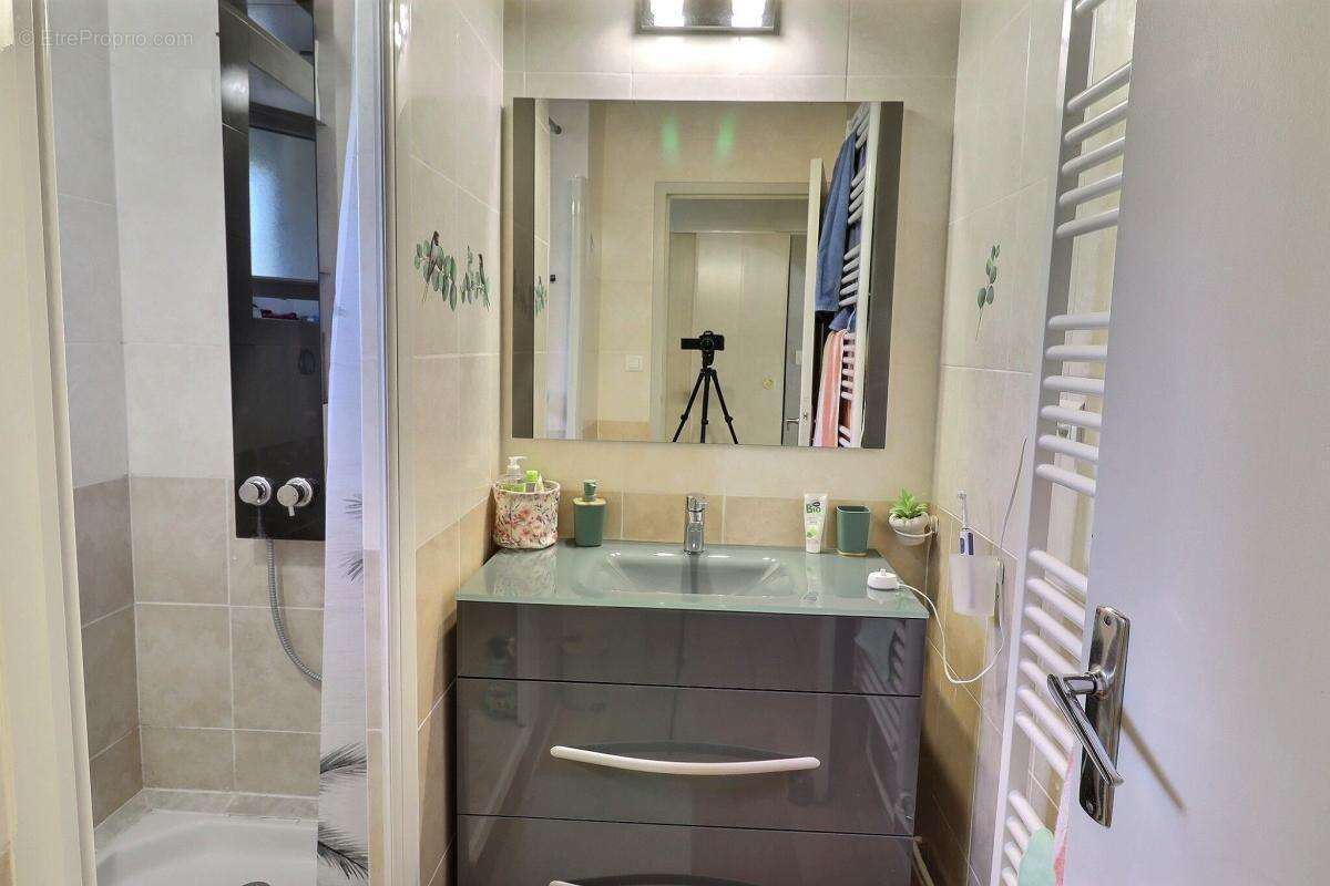 En exclusivité - maison dauphinoise avec joli terrain et dépendances a sainte-blandine (38110) - photo 12