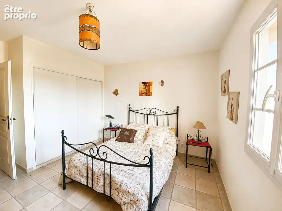 Robion, belle villa individuelle à deux pas des commerces - photo 8