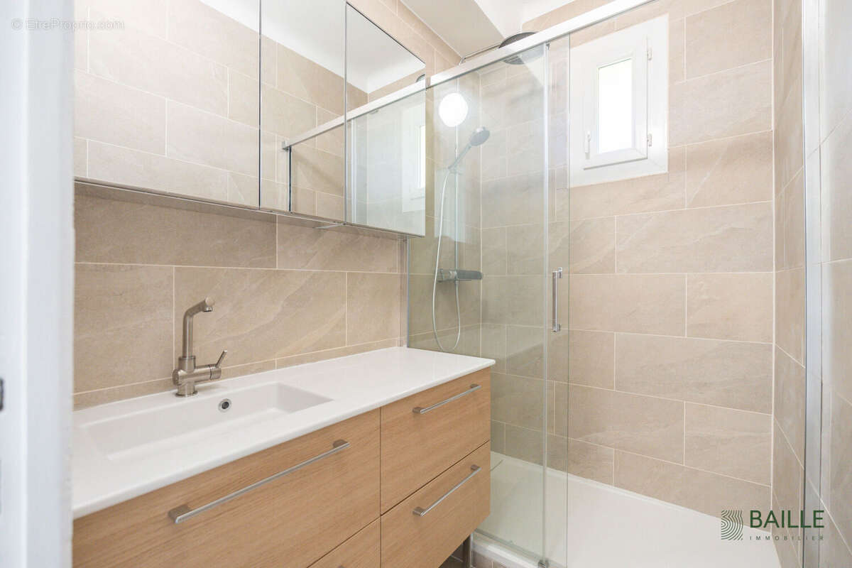 Photo 5 - Appartement à MARSEILLE-8E