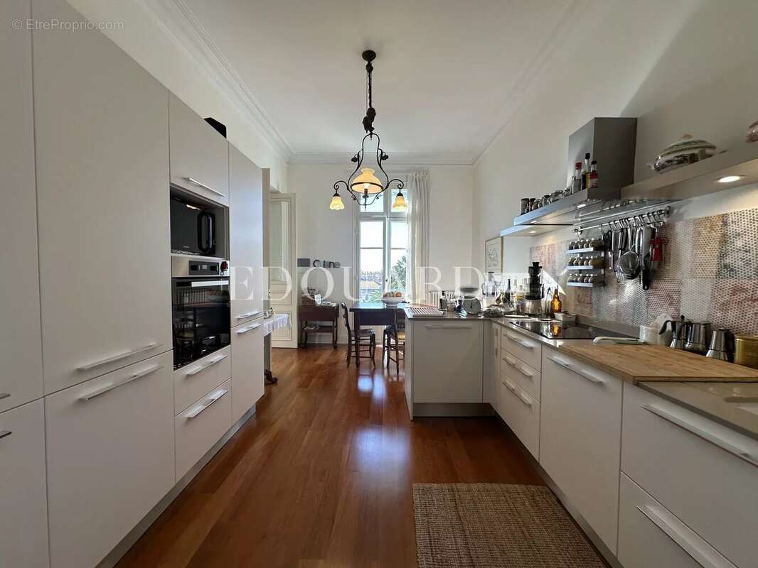 Appartement à MENTON