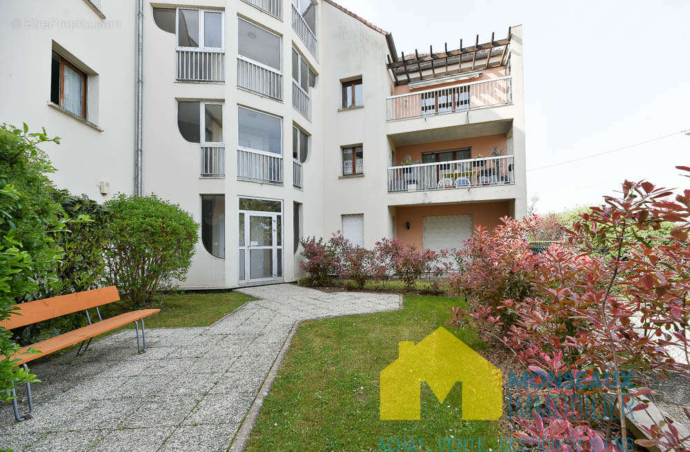 Appartement à EPINAY-SUR-ORGE