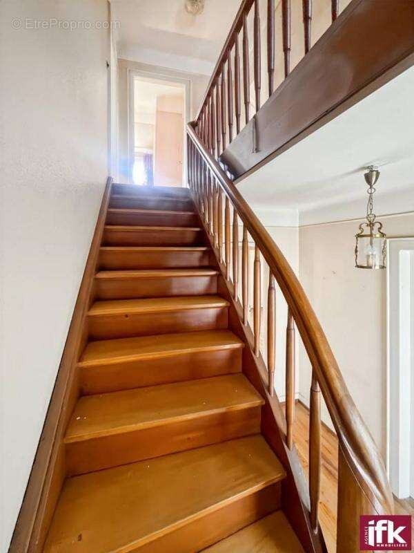 SAINTE CROIX EN PLAINE : Maison à rénover de 93m² avec 3 chambres et jardin - photo 10