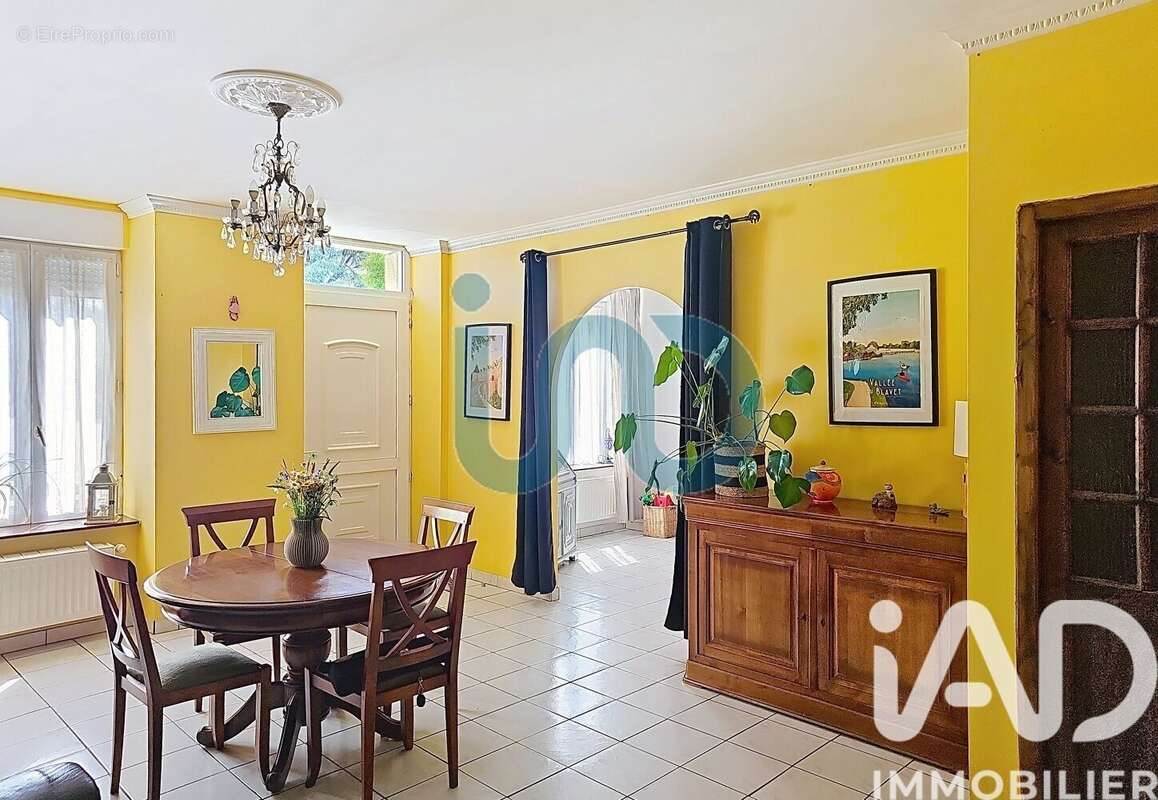 Maison 132 m² à Kergrist  - photo 2