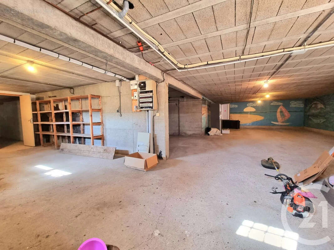 Maison à SAINT-CYR-SUR-LE-RHONE