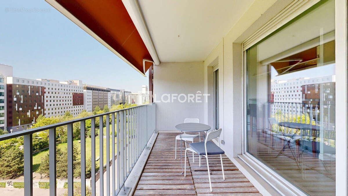 Appartement à NANTERRE