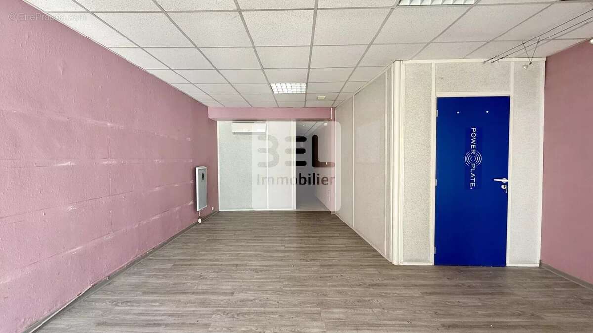 Appartement à BAGNOLS-SUR-CEZE