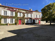Maison à ROULLET-SAINT-ESTEPHE