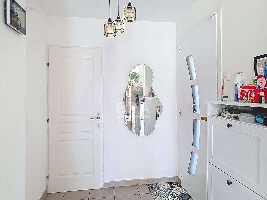 Maison à PIERREVERT