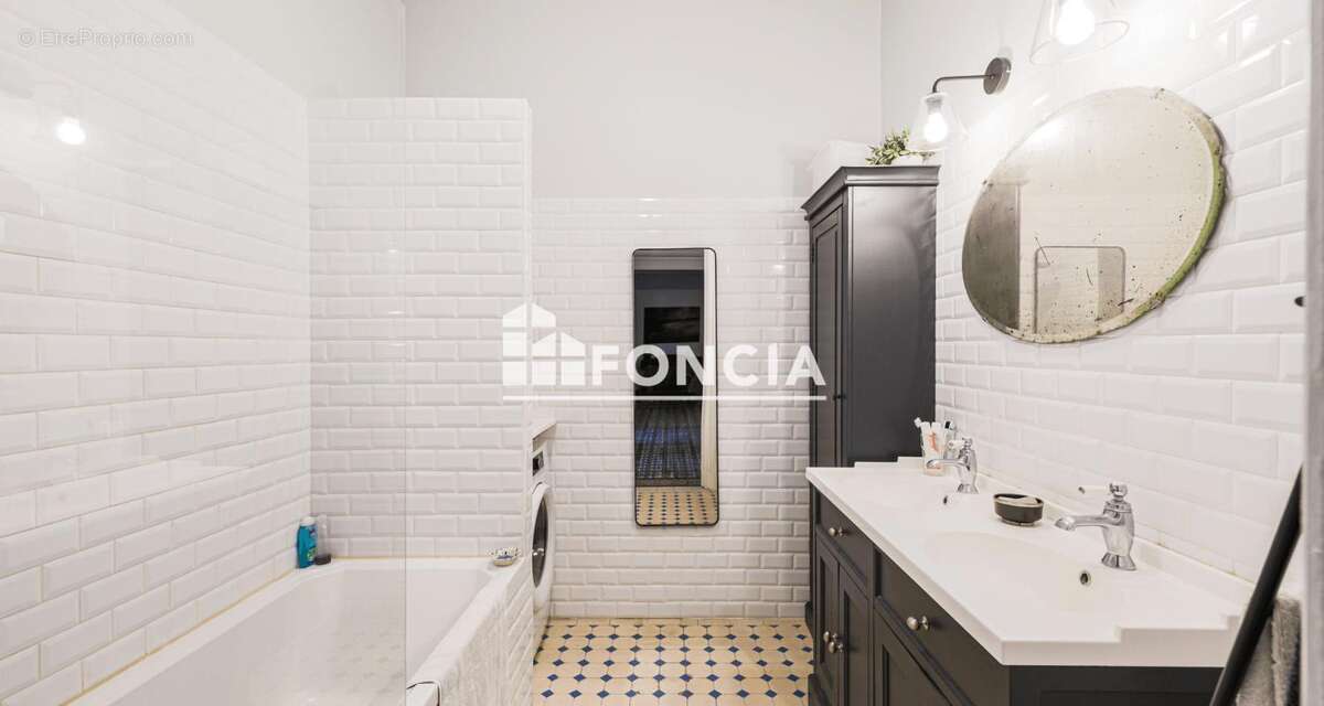 Superbe T5 Balcons PROCHE GARE - photo 8