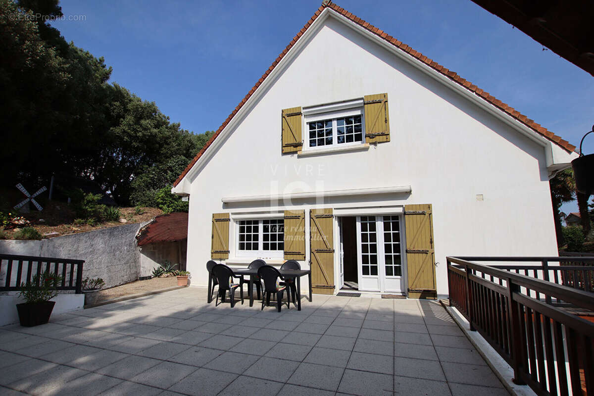 Maison à SAINT-MICHEL-CHEF-CHEF