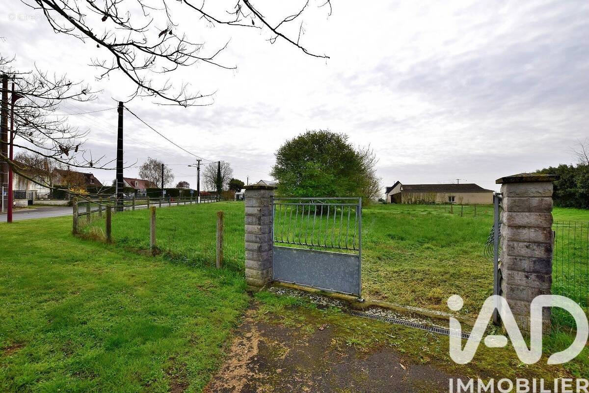 Photo 1 - Terrain à SORIGNY