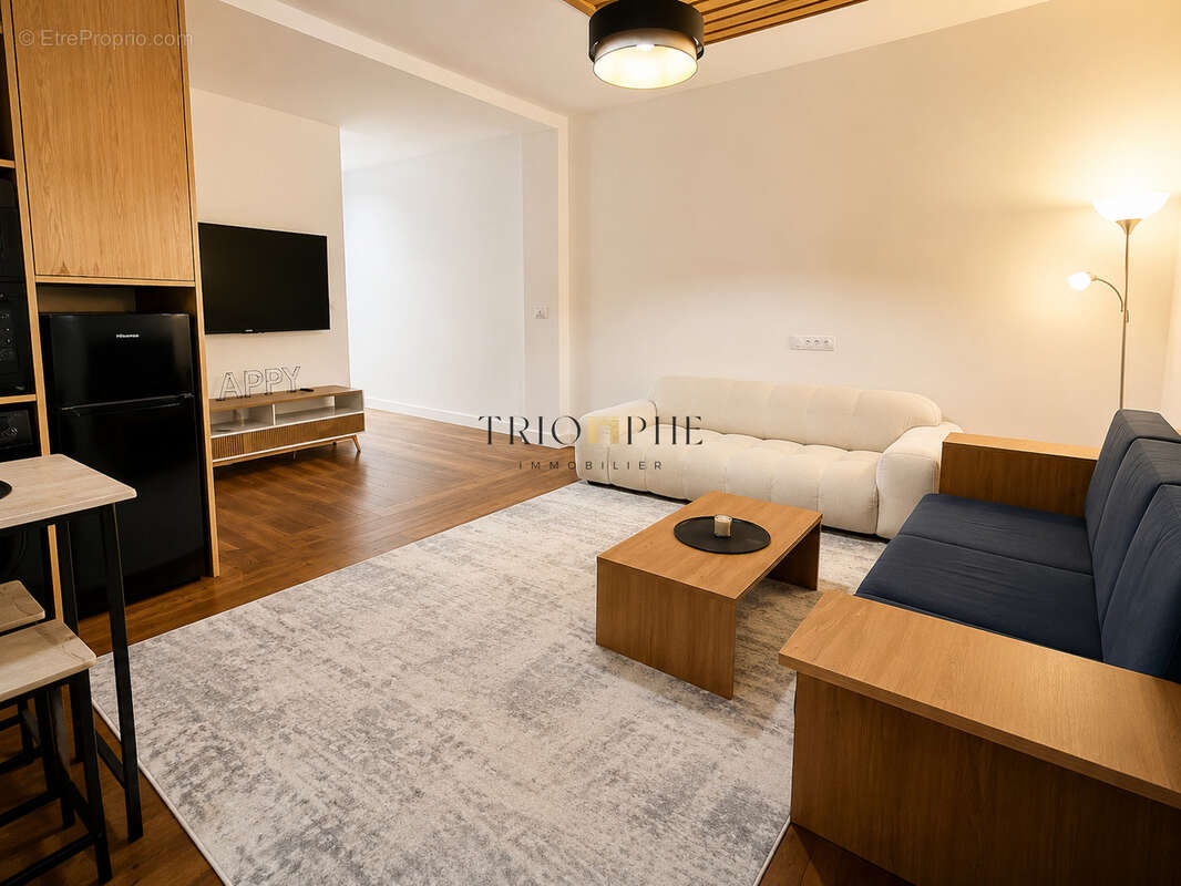 Appartement à PARIS-7E