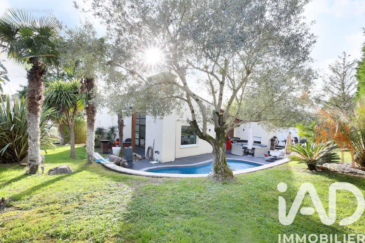 Maison 190 m² à Pechbonnieu  - photo 5