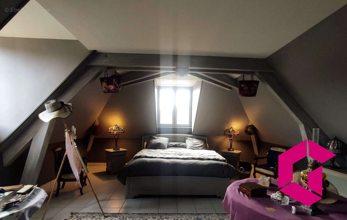 Maison à SAINT-ALYRE-D'ARLANC